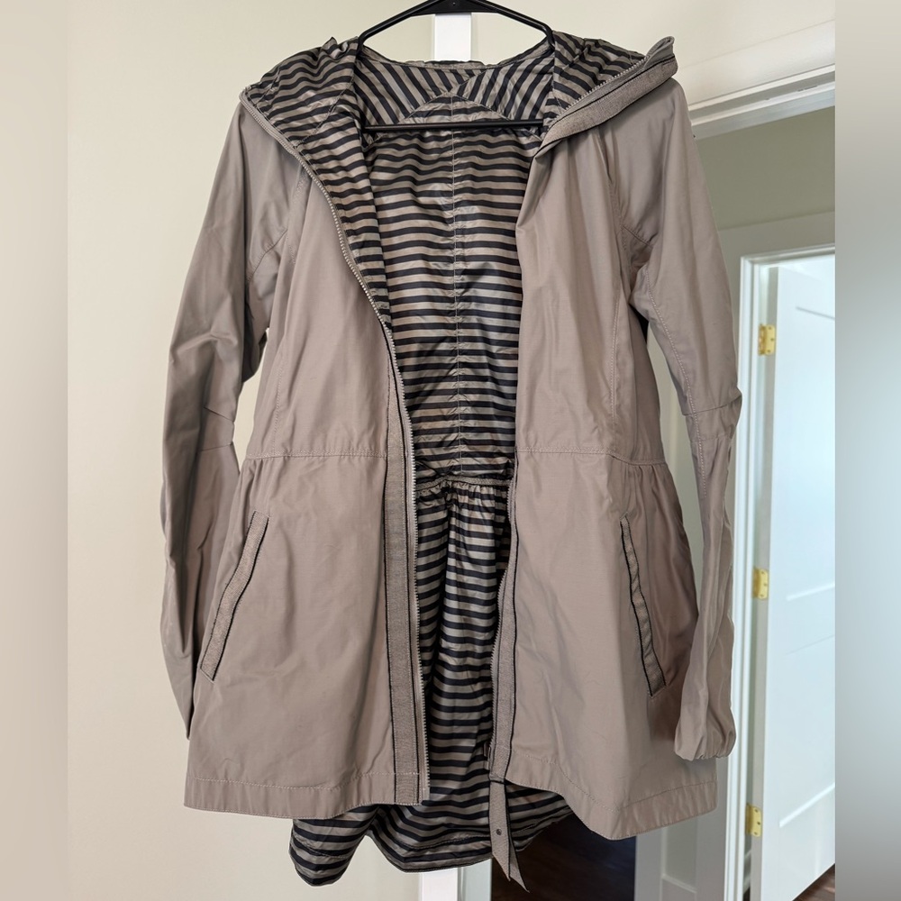 Women's Tan Hooded Jacket